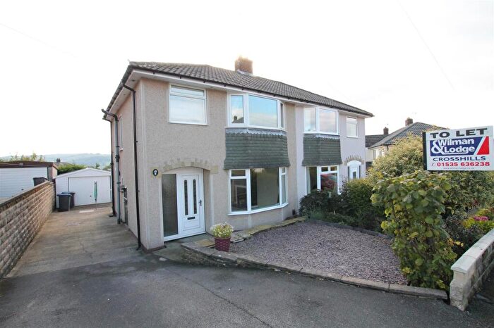 3 Bedroom Semi Detached House To Rent In Aireville Crescent, Silsden, BD20