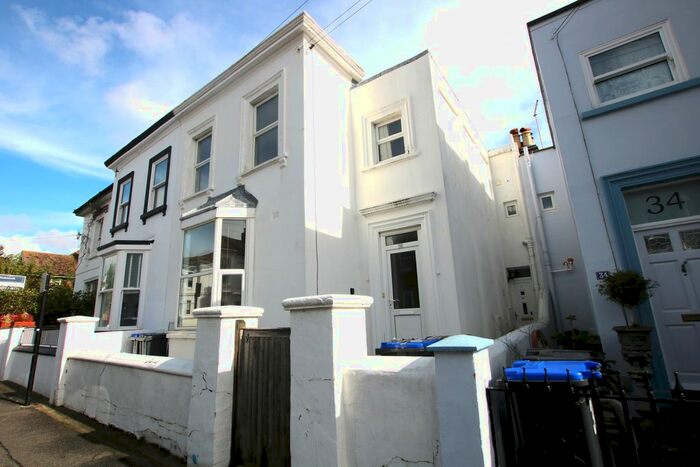 3 Bedroom Town House To Rent In Graham Road, Worthing BN11