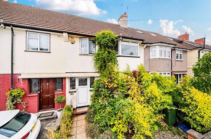 3 Bedroom Terraced House For Sale In Gerda Road, New Eltham, SE9