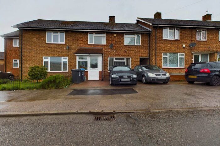 4 Bedroom Property To Rent In Rumballs Road, Hemel Hempstead, Unfurnished, Available From St June, HP3