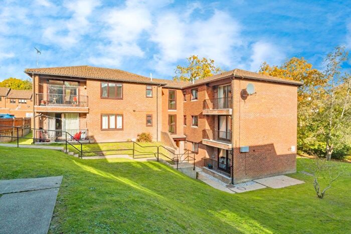 1 Bedroom Flat For Sale In Tollwood Park, Crowborough, TN6