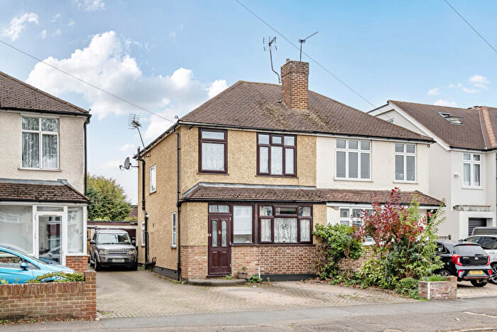3 Bedroom Semi-Detached House For Sale In Scotland Bridge Road, New Haw, KT15