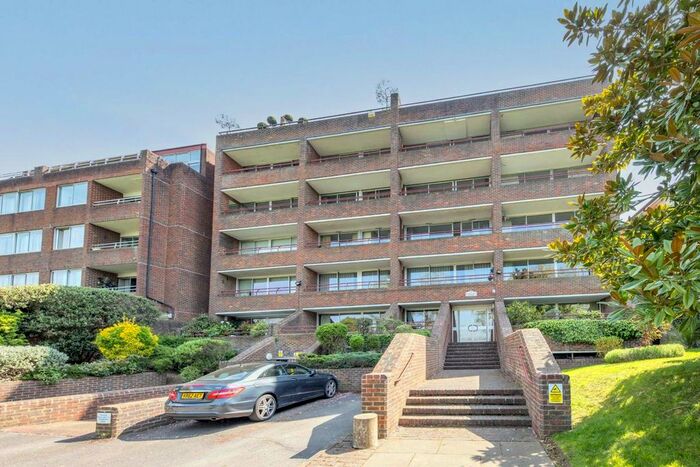 2 Bedroom Flat To Rent In Portsmouth Road, Kingston Upon Thames, KT1