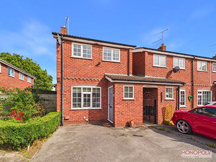 2 Bedroom Detached House For Sale In Dee Court, Bangor-On-Dee, LL13