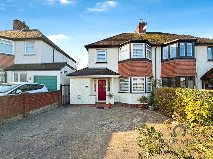 3 Bedroom Semi Detached House For Sale In Greenside, Maidstone, Kent, ME15
