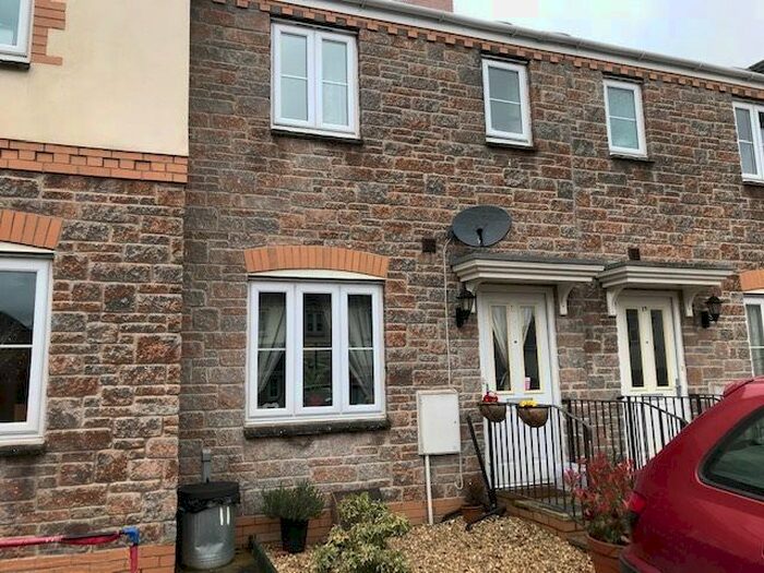 2 Bedroom Semi-Detached House To Rent In Fairfax Drive, Cullompton, EX15