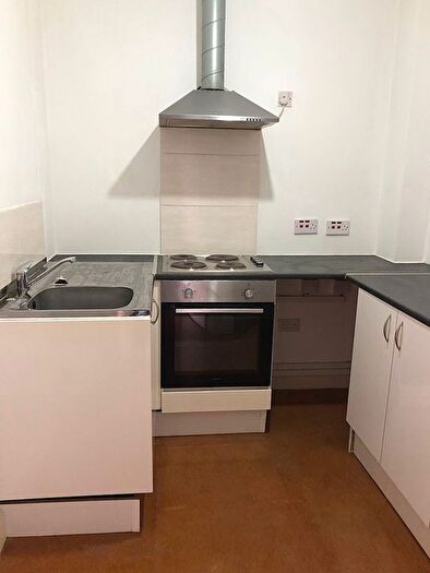 2 Bedroom Flat To Rent In Dock View Road, Barry, CF63