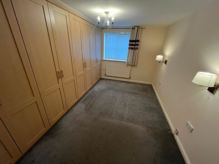 2 Bedroom Flat To Rent In Cygnet Drive, Tamworth, Staffordshire, B79