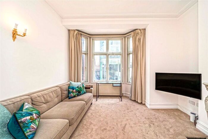 2 Bedroom Flat To Rent In Iverna Court, Kensington, W8