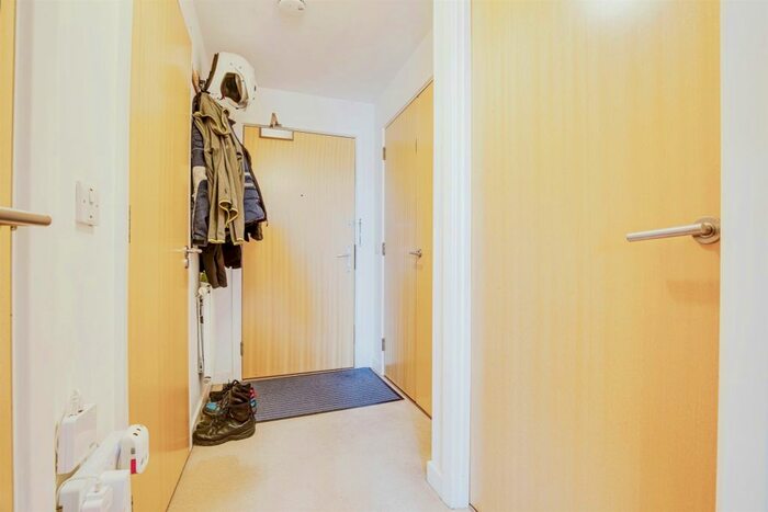 1 Bedroom Flat For Sale In Headstone Drive, Harrow, HA1