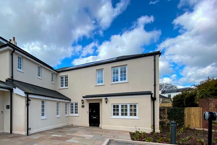 2 Bedroom Semi-Detached House To Rent In St Leonards, Exeter, EX2