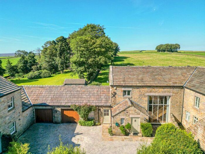 4 Bedroom Barn Conversion For Sale In West Barn, Fellbeck, Harrogate, North Yorkshire, HG3