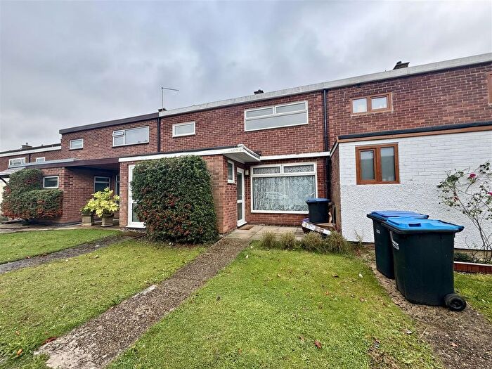 3 Bedroom Property To Rent In Barn Mead, Harlow, Essex, CM18