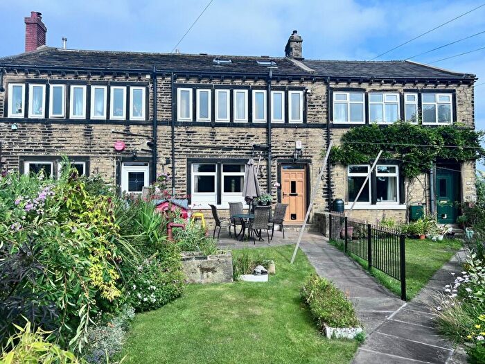 3 Bedroom Terraced House For Sale In Leymoor Road, Golcar, Huddersfield, HD7