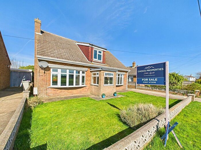 4 Bedroom Detached Bungalow For Sale In Main Street, Trusthorpe, LN12