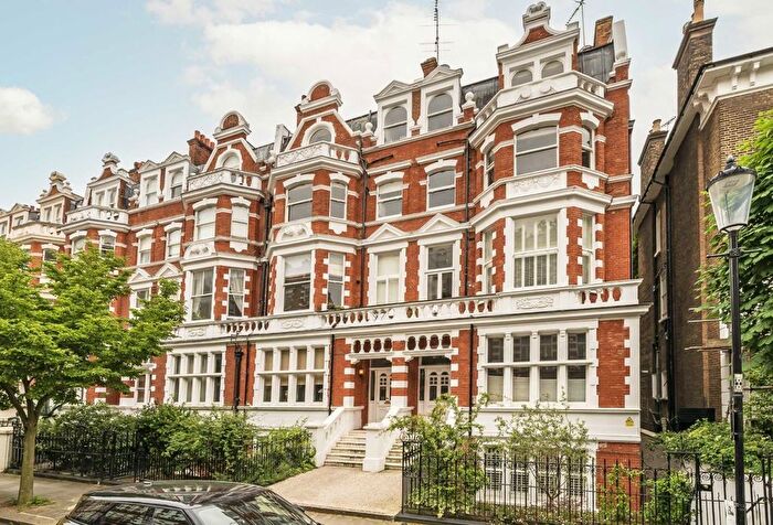 1 Bedroom Flat To Rent In Bolton Gardens, London, SW5