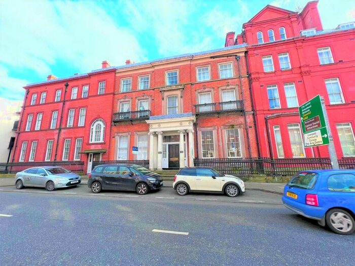 2 Bedroom Flat To Rent In Catherine House, - Upper Parliament Street, L8