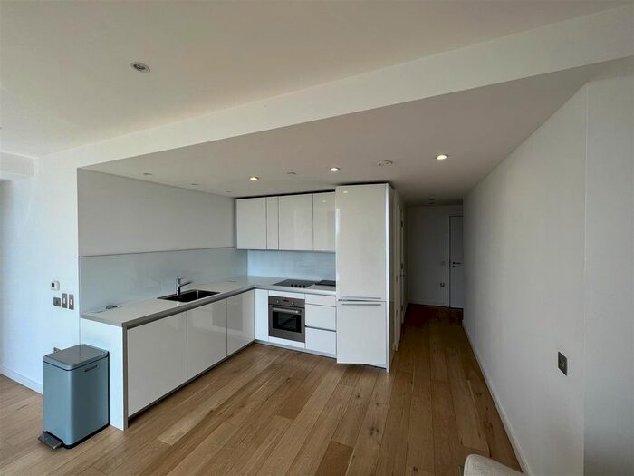 2 Bedroom Flat To Rent In Walworth Road, London, SE1