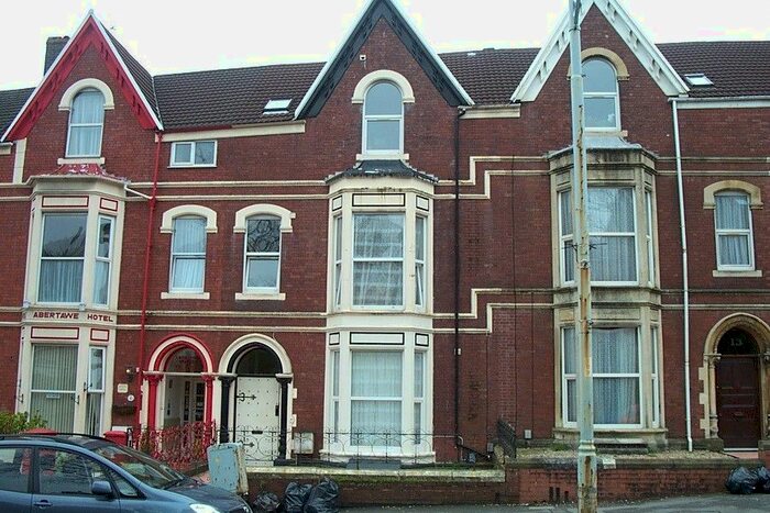 1 Bedroom Flat To Rent In Sketty Road, Uplands, Swansea., SA2