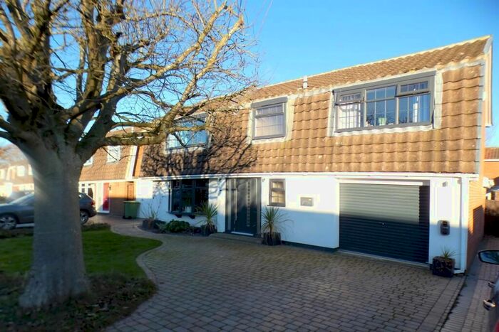 4 Bedroom Detached House For Sale In Green Leas, Carlton, Stockton-On-Tees, TS21