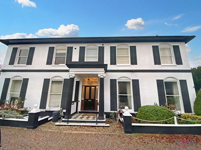 2 Bedroom Flat For Sale In Cirencester Road, Charlton Kings, GL53