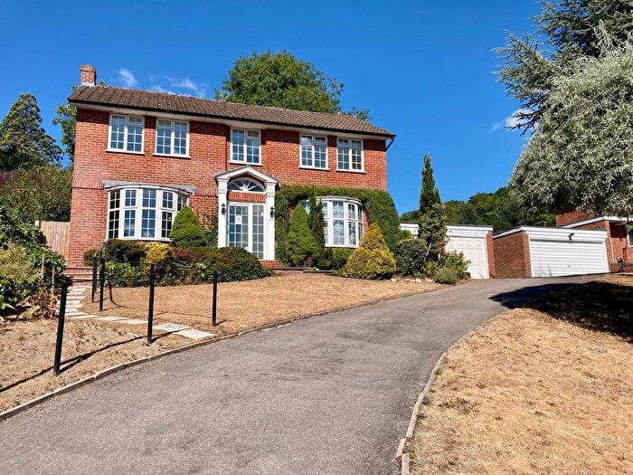 4 Bedroom Detached House To Rent In Huntersfield Close, Reigate, RH2