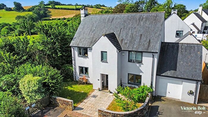 4 Bedroom Detached House For Sale In Higher Moor, Avonwick, TQ10