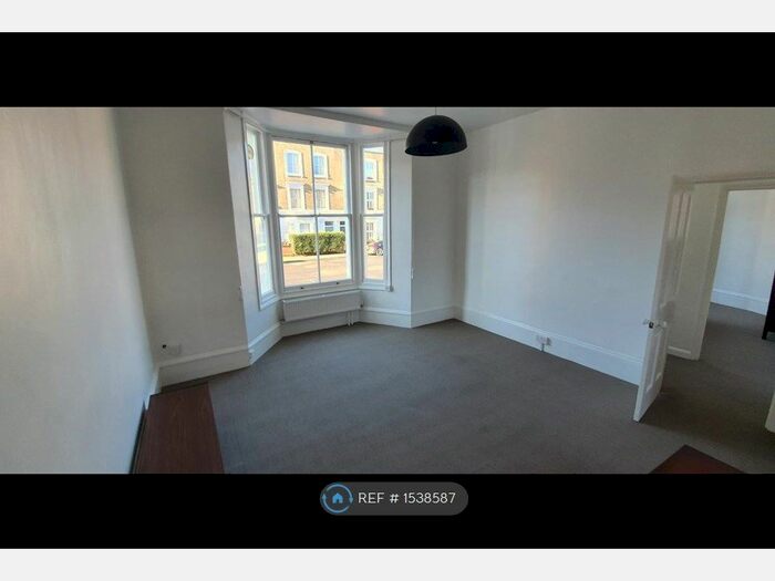 1 Bedroom Flat To Rent In St. Stephens Terrace, London, SW8