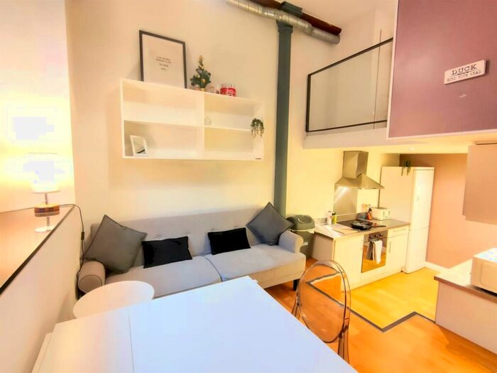 1 Bedroom Apartment To Rent In The Arthouse, George Street, Manchester, M1