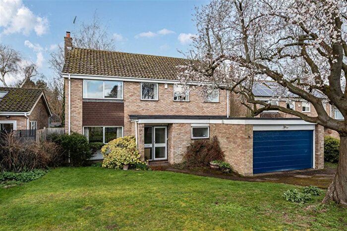 4 Bedroom Detached House For Sale In Marriotts Close, Felmersham, MK43