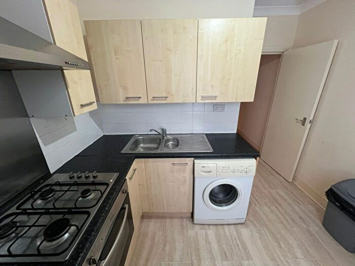 1 Bedroom Flat To Rent In Windsor Road, London, E10