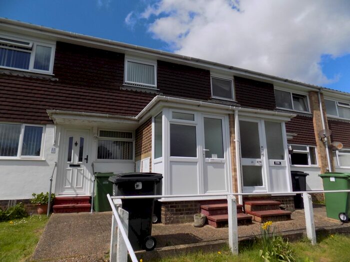 2 Bedroom Flat To Rent In Senlac Way, St. Leonards-On-Sea, TN37