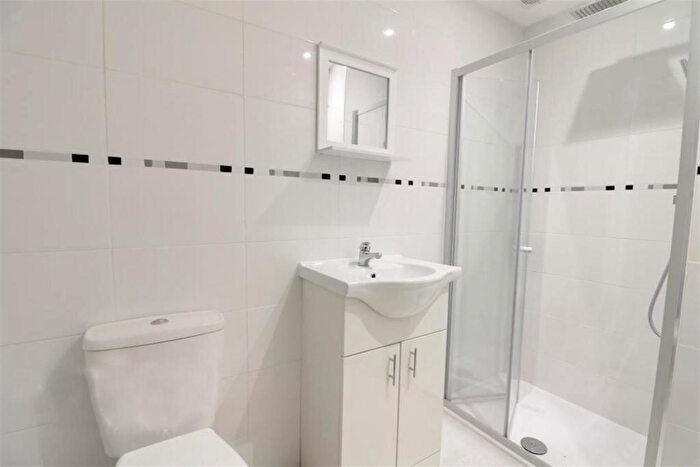 1 Bedroom Maisonette To Rent In Amherst St, Grangetown, Cardiff, CF11
