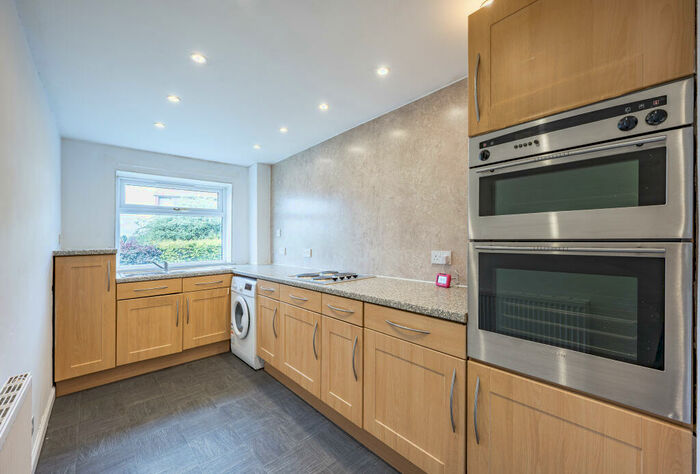 2 Bedroom Flat For Sale In H Balmalloch Road, Kilsyth, G65
