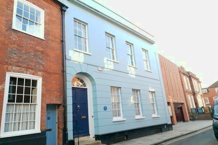 5 Bedroom Property To Rent In North Pallant, Chichester PO19