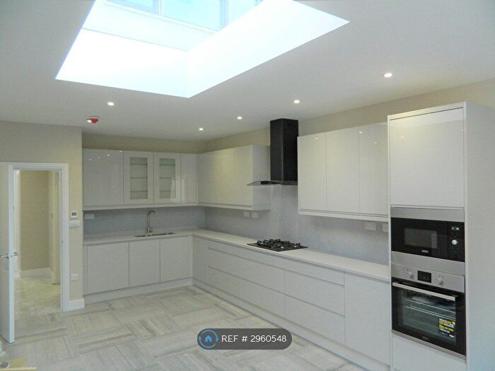 5 Bedroom Semi-Detached House To Rent In Twyford Road, Harrow, HA2