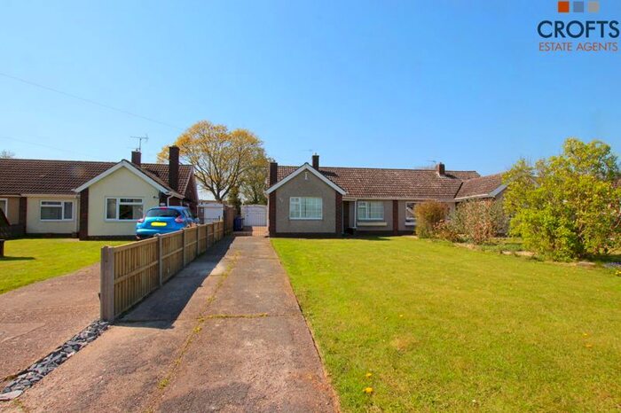 3 Bedroom Semi-Detached Bungalow To Rent In Clyfton Crescent, Immingham, DN40