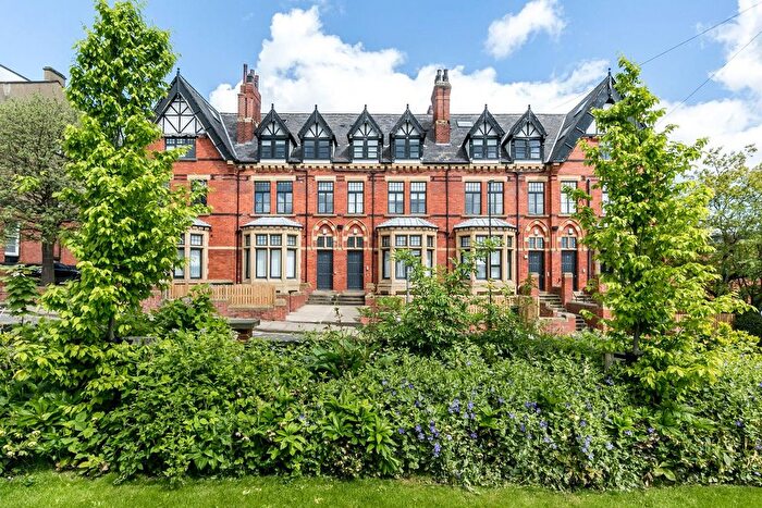 Studio To Rent In Hyde Terrace, Leeds, LS2