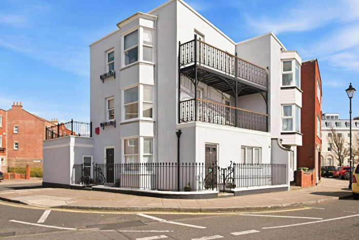 3 Bedroom Semi-Detached House For Sale In High Street, Old Portsmouth, PO1