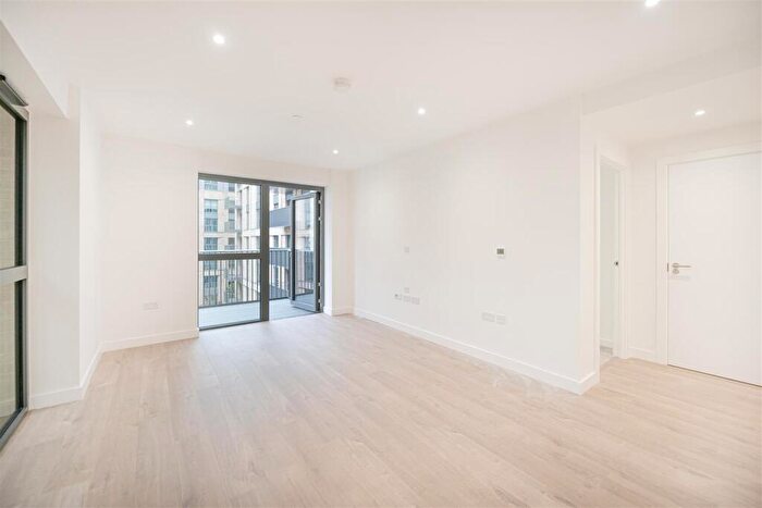 1 Bedroom Apartment To Rent In Damsel Grove, London, N4