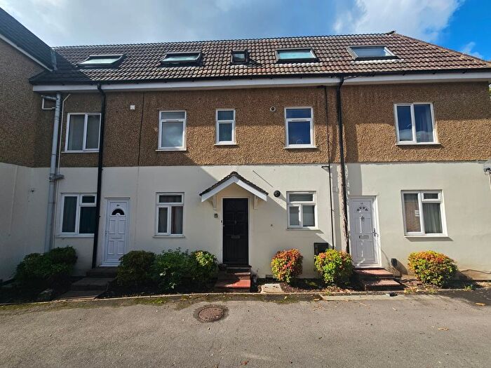 Studio To Rent In Court Road, Southampton, SO15