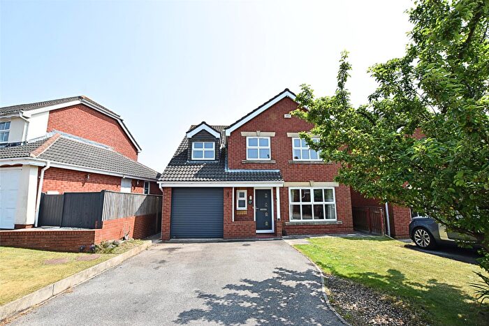 5 Bedroom Detached House For Sale In Wren Crescent, Scartho Top, Grimsby, DN33