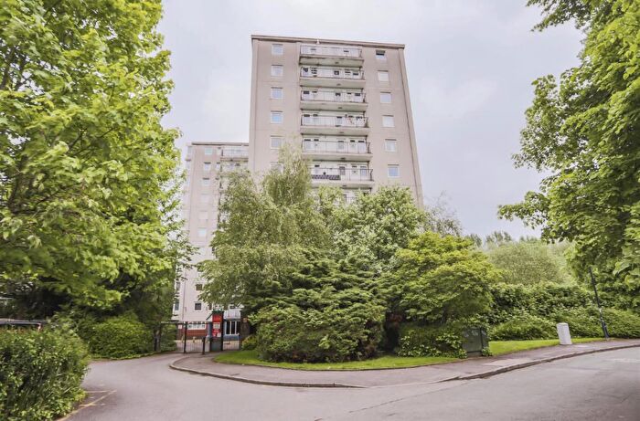 1 Bedroom Apartment For Sale In Kersal Way, Salford, M7