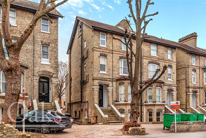 1 Bedroom Apartment To Rent In Canning Road, Addiscombe, CR0