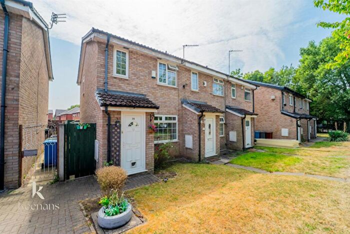 2 Bedroom End Of Terrace House For Sale In Fellbrigg Close, Manchester, M18