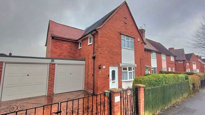 3 Bedroom House To Rent In Bestwood Park, Clay Cross, S45