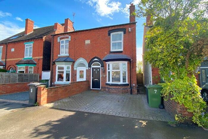 3 Bedroom Semi-Detached House For Sale In Blount Terrace, Kidderminster, DY11