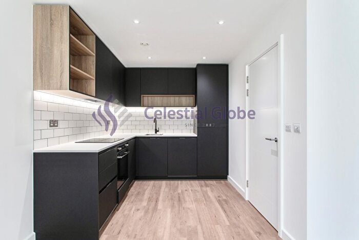 1 Bedroom Flat To Rent In Beaufort Square, London, NW9