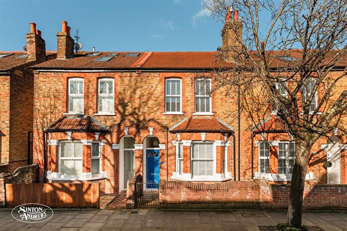 2 Bedroom Terraced House For Sale In Balfour Road, Northfields, W13