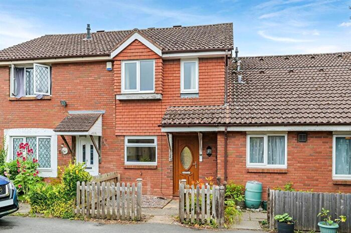 2 Bedroom House For Sale In Jenson Gardens, Andover, SP10